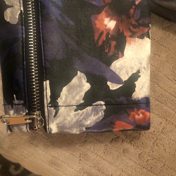 Sam Edelman leather like cropped jacket size S. - Picture 4 of 4